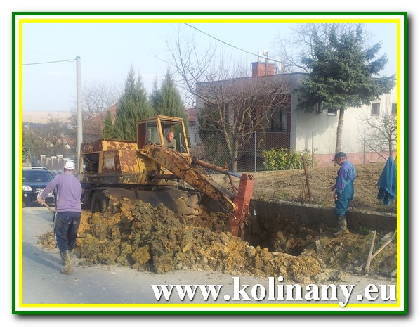 Fotogaléria 2012.03.21. - Kolon - Hibaelhárítás a vízhálózaton (9) 2012.03.21. - Kolon - Hibaelhárítás a vízhálózaton