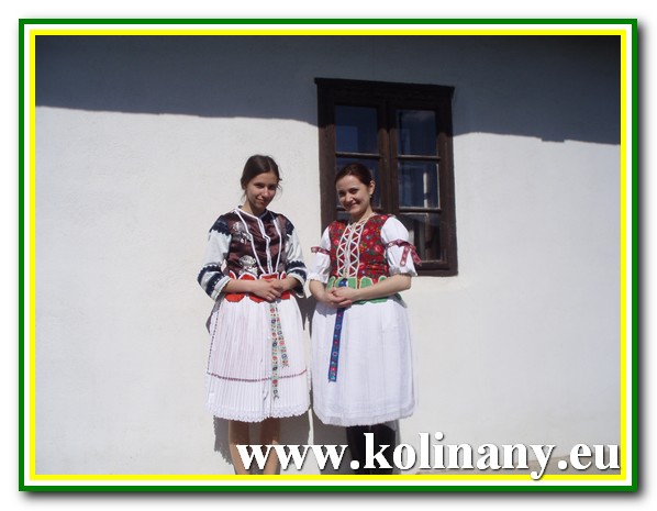 Fotogaléria 2012.04.26. - Kolon - Látogatók a tájházban (6) 2012.04.26. - Kolon - Látogatók a tájházban